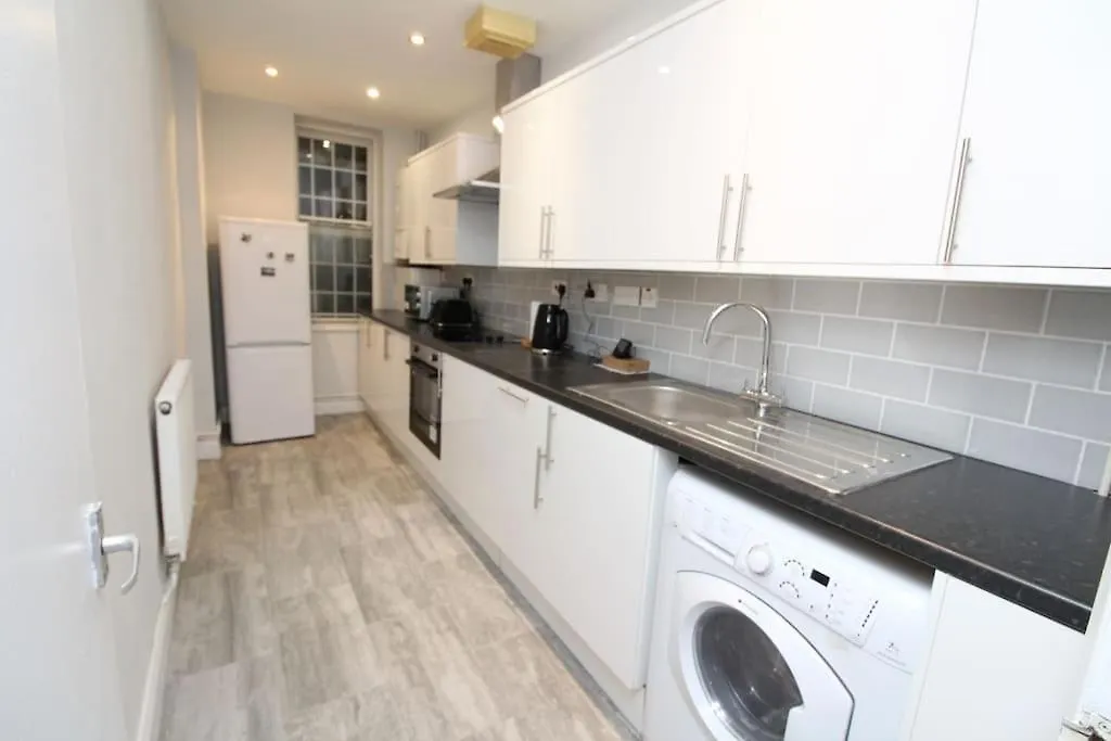 Appartamento Modern 2 Bed Close To City Londra